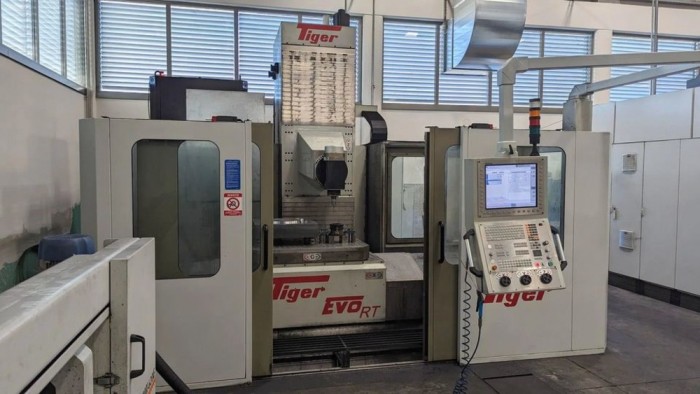 Centro lavoro 5 assi usato TIGER - Plastin Gold